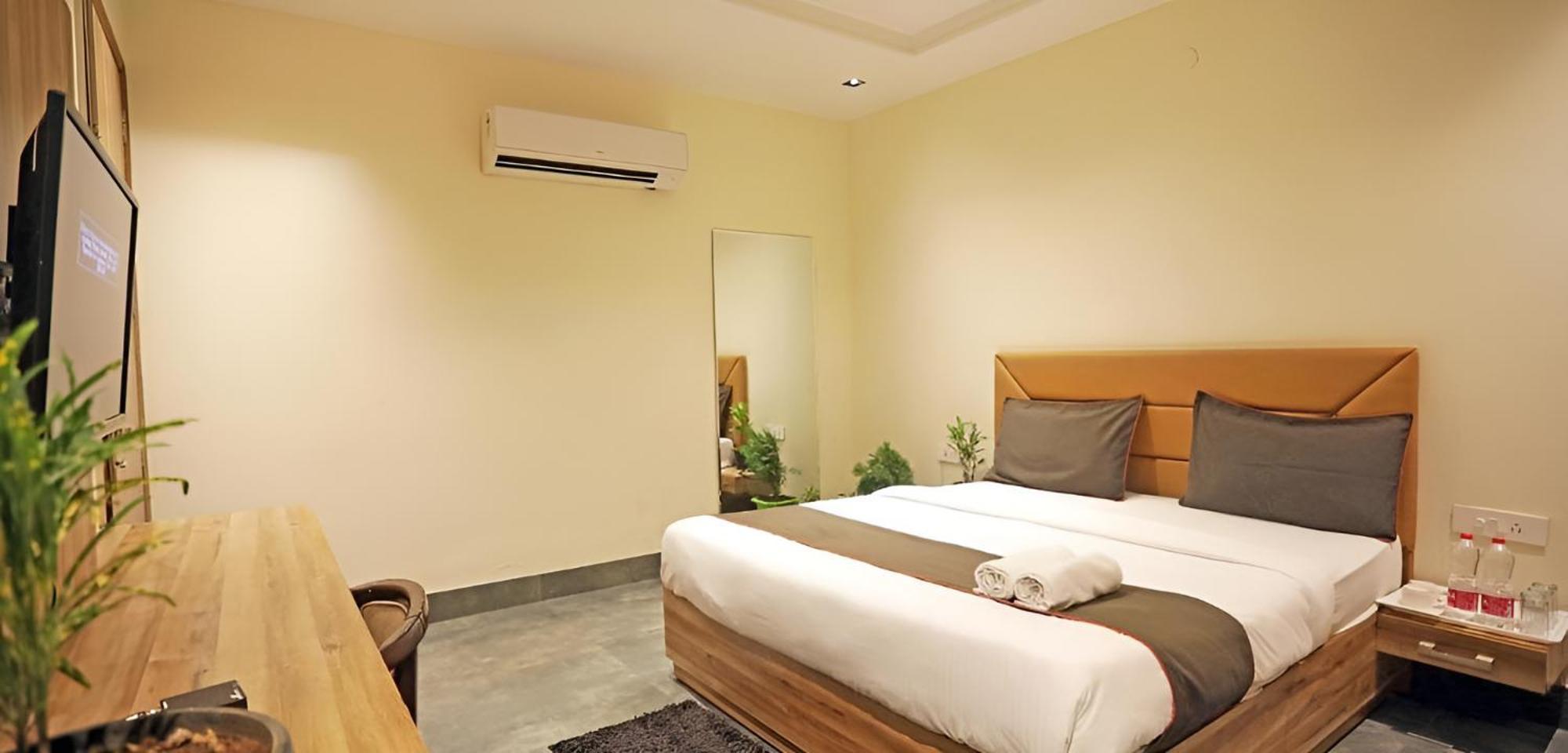 Hotel Goodluck House Near Terminal 3 Igi Airport Neu-Delhi Exterior foto